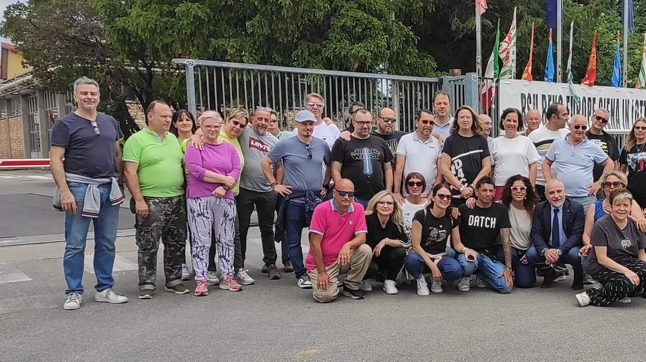 Appello dei sindacati alle istituzioni: "Il ministero non ha ancora creato lo strumento per i due anni di cassa "
