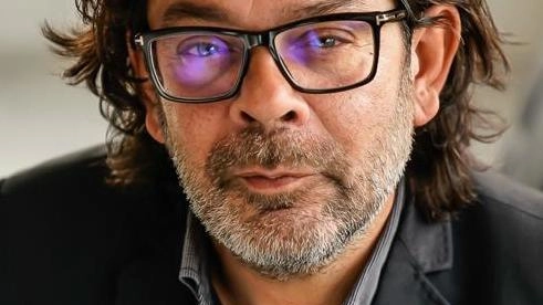 Si mantiene alta l’attenzione del Comune sui tanti tavoli aperti in tema marmo. Saranno giorni importanti per il settore, in... Si mantiene alta l’attenzione del Comune sui tanti tavoli aperti in tema marmo. Saranno giorni importanti per il settore, in...