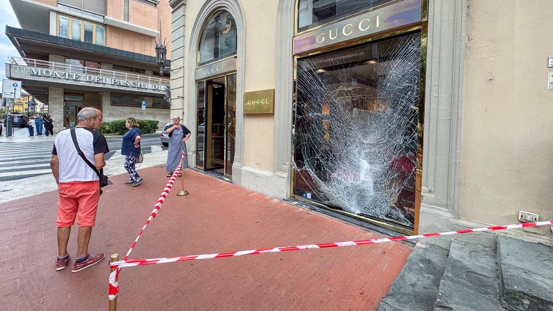 Nasce il comitato per la sicurezza. A Montecatini i cittadini organizzano controlli Nasce il comitato per la sicurezza. A Montecatini i cittadini organizzano controlli