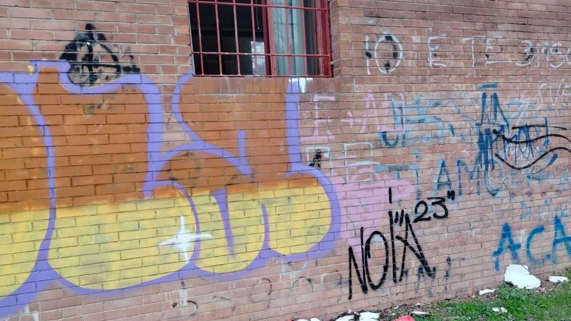 Alcuni dei danni all’ex Circoscrizione 3