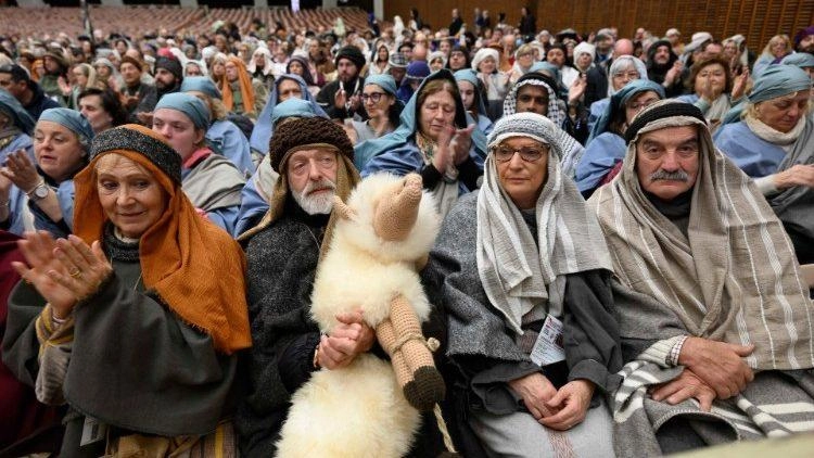Partenze anche dalla nostra Diocesi con destinazione Roma per dare vita al grande presepe vivente che sarà accolto da Papa Francesco il 14 dicembre Partenze anche dalla nostra Diocesi con destinazione Roma per dare vita al grande presepe vivente che sarà accolto da Papa Francesco il 14 dicembre