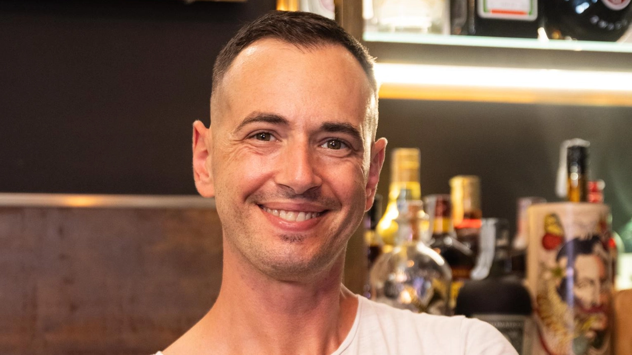 Andrea Franceschi, imprenditore lucchese di 38 anni, titolare del «Mojito Mania» in piazza Cairoli Andrea Franceschi, imprenditore lucchese di 38 anni, titolare del «Mojito Mania» in piazza Cairoli