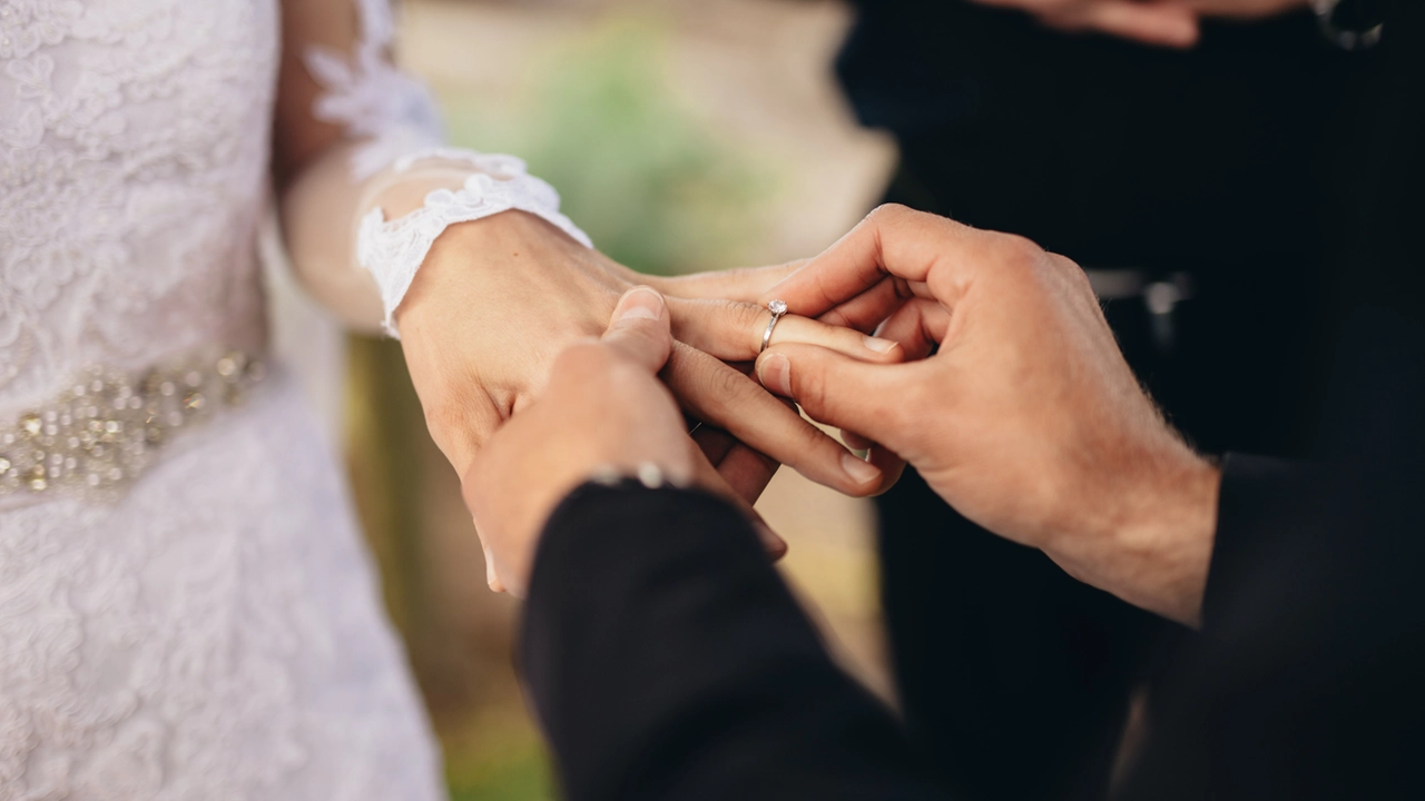 I carabinieri sono intervenuti durante la festa di matrimonio di una coppia di Pontremoli (Foto iStock) I carabinieri sono intervenuti durante la festa di matrimonio di una coppia di Pontremoli (Foto iStock)