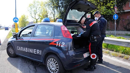 Carabinieri (foto d'archivio, Ansa) Carabinieri (foto d'archivio, Ansa)