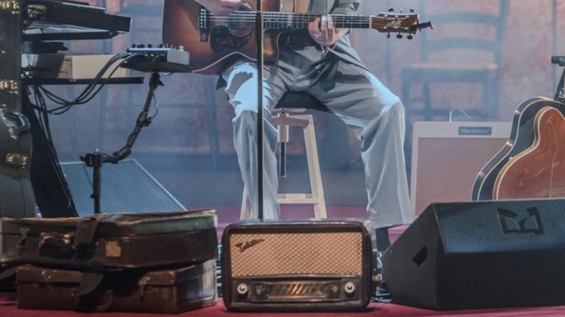 Ermal Meta, 43 anni, stasera in concerto al Teatro Puccini di Firenze