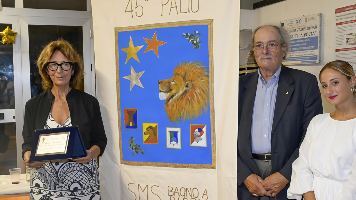 Il leone di Bagno a Ripoli su drappellone per il Palio 2024. Presentata l'opera e i cavalieri in gara. Sfide e corteo storico in programma per domenica. Il leone di Bagno a Ripoli su drappellone per il Palio 2024. Presentata l'opera e i cavalieri in gara. Sfide e corteo storico in programma per domenica.