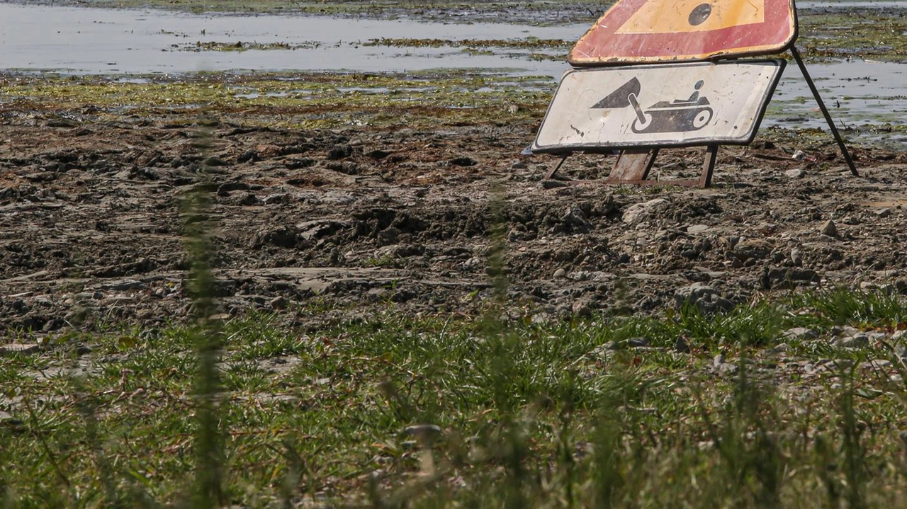Non si risolvono i problemi del lago Trasimeno: livelli molto al di sotto dello “zero idrometrico“ nell’ultimo anno di rilevamenti
