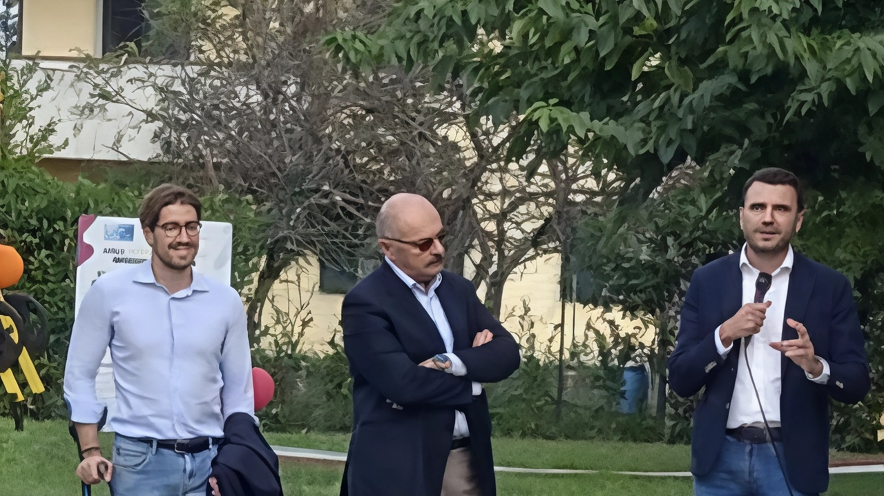 Il sindaco parla all’inaugurazione Il sindaco parla all’inaugurazione