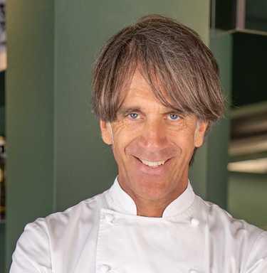 Davide Oldani. Lo chef stellato ospite del Caffè Davide Oldani. Lo chef stellato ospite del Caffè