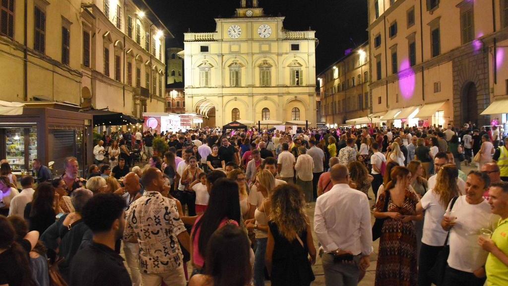 Vietate le bevande in vetro e lattina. Arriva l’ordinanza per l’estate sicura Vietate le bevande in vetro e lattina. Arriva l’ordinanza per l’estate sicura