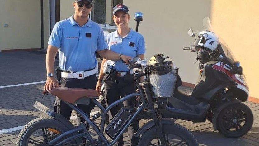 La polizia municipale ha sequestrato la fat bike truccata La polizia municipale ha sequestrato la fat bike truccata
