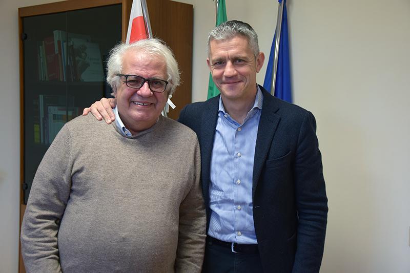 Giuseppe Oliveri, neurochirurgo da oltre 20mila. Il racconto di una vita fra microscopio e sala operatoria Giuseppe Oliveri, neurochirurgo da oltre 20mila. Il racconto di una vita fra microscopio e sala operatoria