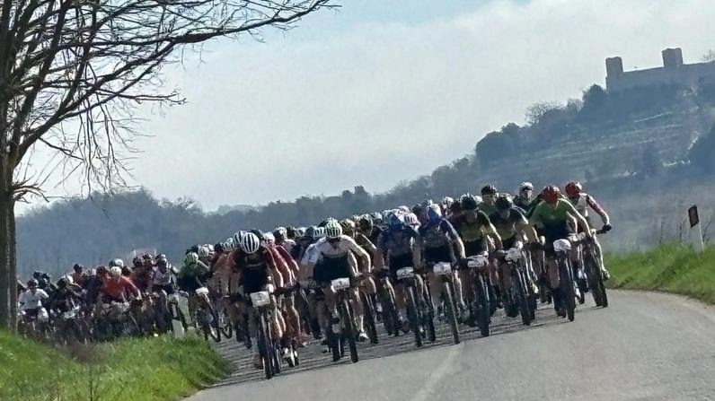 La Granfondo Castello di Monteriggioni, decana della mountain bike toscana quest’anno si svolgerà il 16 marzo. Si tratta delle trentatreesima edizione La Granfondo Castello di Monteriggioni, decana della mountain bike toscana quest’anno si svolgerà il 16 marzo. Si tratta delle trentatreesima edizione