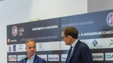 Garofoli e Cianetti durante la presentazione dell’offerta formativa di Ingegneria meccanica Garofoli e Cianetti durante la presentazione dell’offerta formativa di Ingegneria meccanica