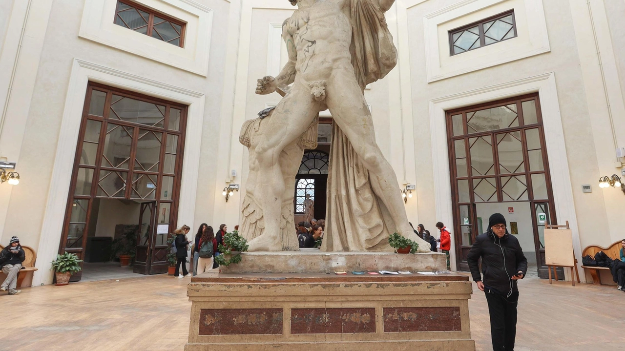 Il liceo artistico di Porta Romana. Tutte le classi a rotazione andranno anche all’Erta Canina Il liceo artistico di Porta Romana. Tutte le classi a rotazione andranno anche all’Erta Canina