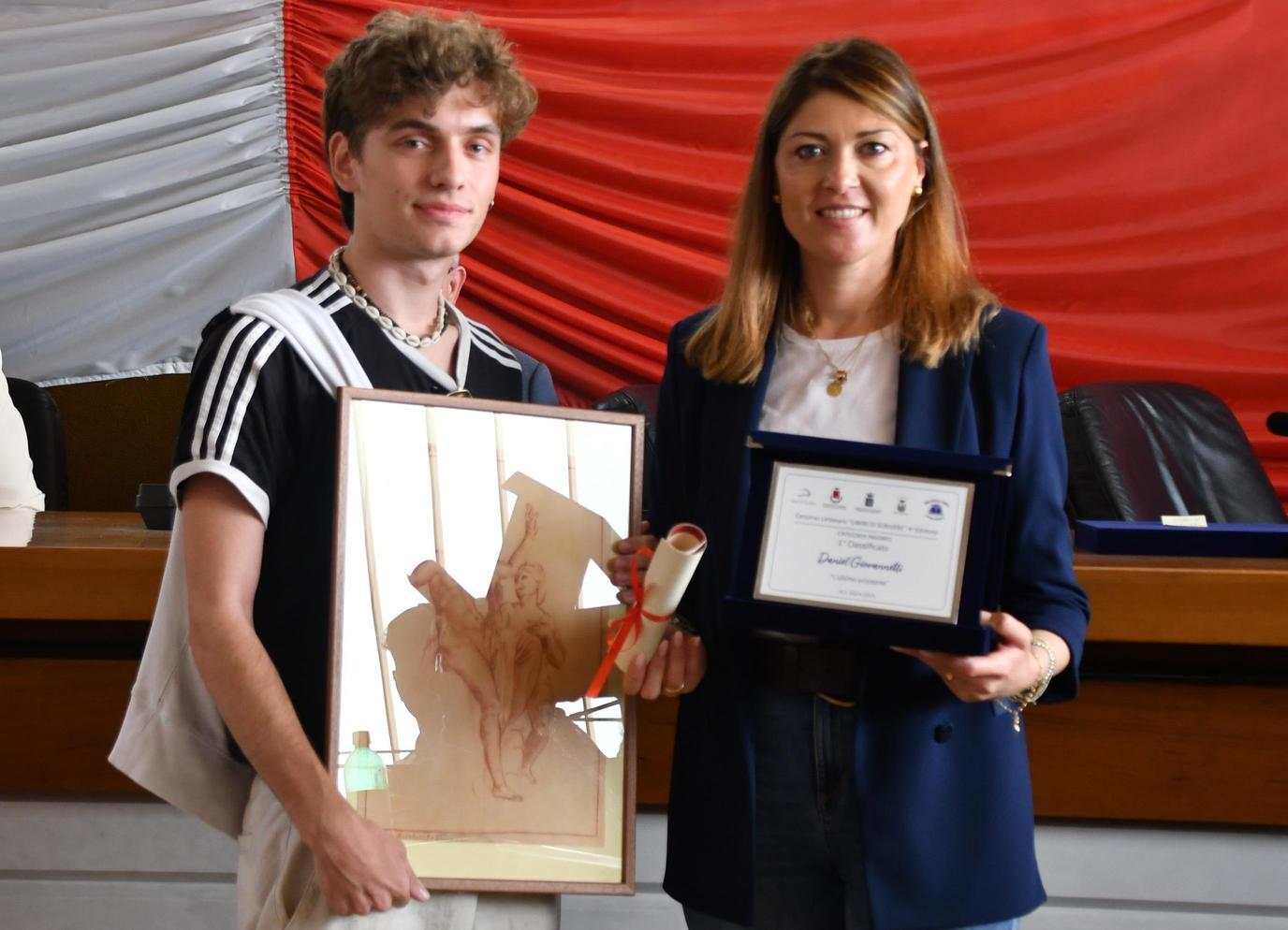 ’Liberi di scrivere’. Successo del concorso per gli studenti apuani. Ecco tutti i vincitori ’Liberi di scrivere’. Successo del concorso per gli studenti apuani. Ecco tutti i vincitori