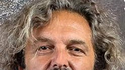 Stasera alle 21al Teatro Tenda di Arezzo, Antonio Ornano in Maschio Caucasico Irrisolto. Il protagonista di questo irrefrenabile flusso di...