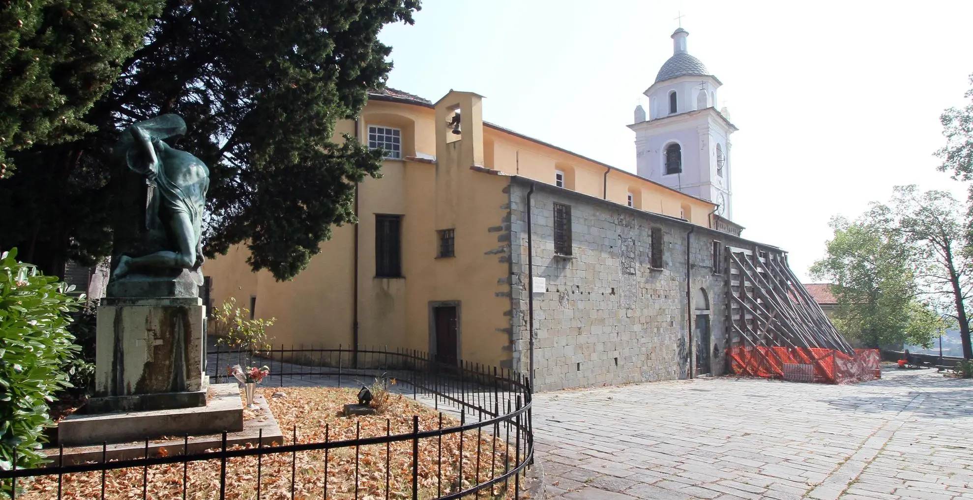 Una rinascita faticosa. Marinasco si mobilita tra lotterie e mercatini per salvare la sua pieve