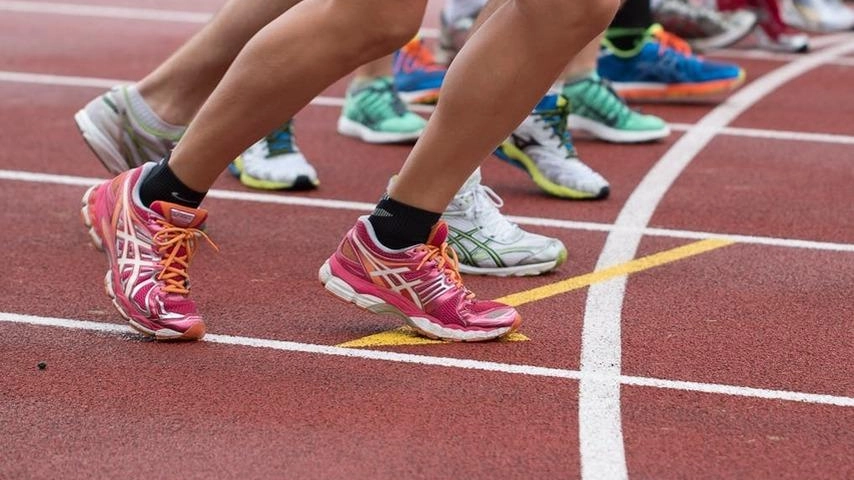 Lo sport è. considerato una pratica fondamentale per il benessere fisico e mentale
