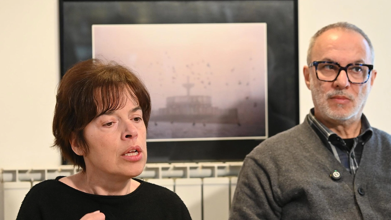 Laura Santi con il marito Stefano Massoli stanno combattendo una lunga battaglia legale per la. legge sul fine vita