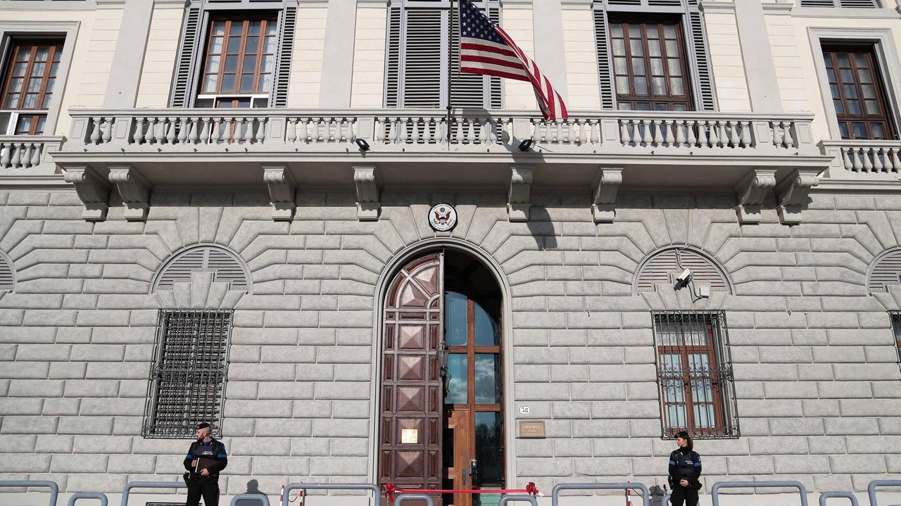 La sede del Consolato Generale Usa di lungarno Vespucci è aperta dal 1861