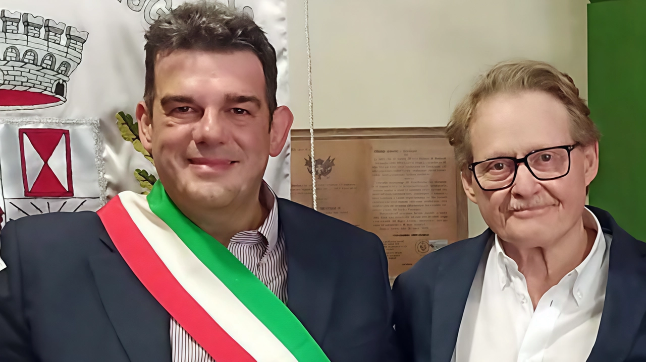 Il sindaco Emanuele Ceccherini e il presidente della Brigata, Franco Franceschini Il sindaco Emanuele Ceccherini e il presidente della Brigata, Franco Franceschini