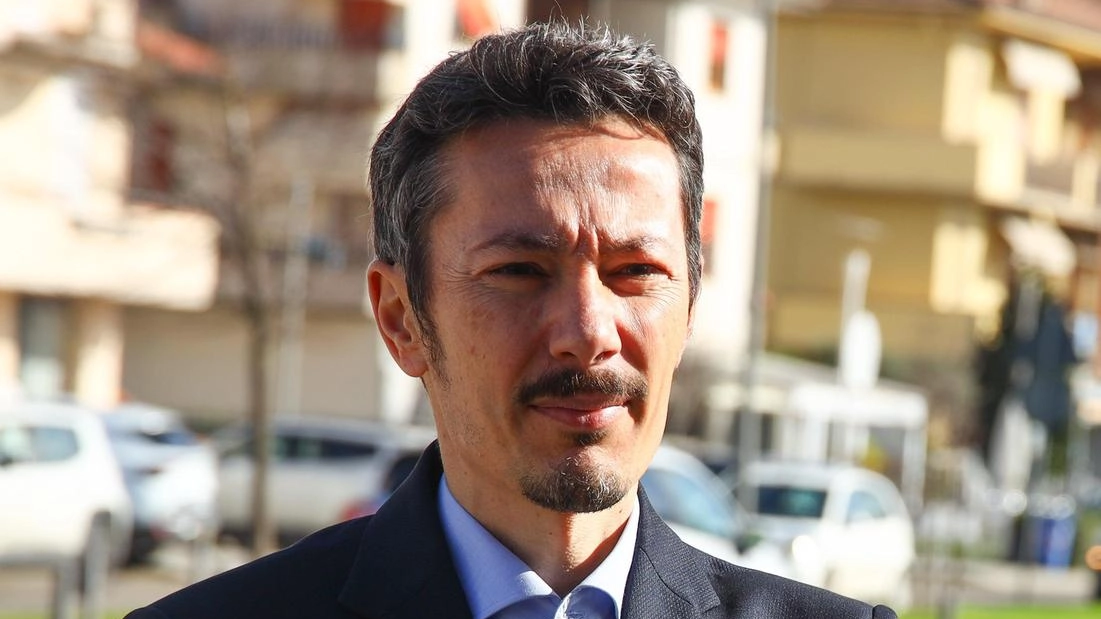 Il sindaco di Vinci: "Quel tratto è oggetto di un intervento da parte del Consorzio di bonifica". In via di Faltognano sono ancora in corso i lavori per consolidare lo smottamento di novembre. . Il sindaco di Vinci: "Quel tratto è oggetto di un intervento da parte del Consorzio di bonifica". In via di Faltognano sono ancora in corso i lavori per consolidare lo smottamento di novembre. .