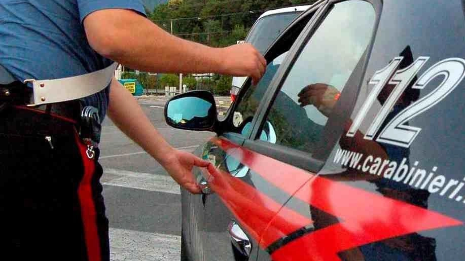 Ha rischiato di essere travolta pur di difendere i propri beni. È quanto accaduto a una commerciante di Fucecchio, nel... Ha rischiato di essere travolta pur di difendere i propri beni. È quanto accaduto a una commerciante di Fucecchio, nel...