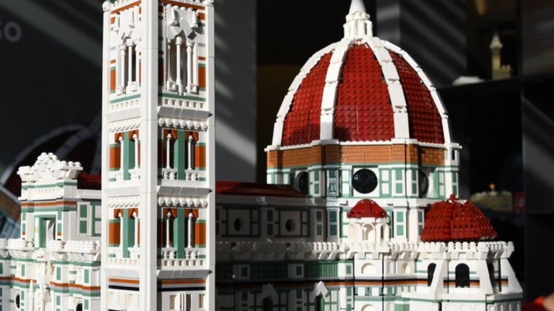 Il Duomo fatto coi Lego (foto Ansa) Il Duomo fatto coi Lego (foto Ansa)
