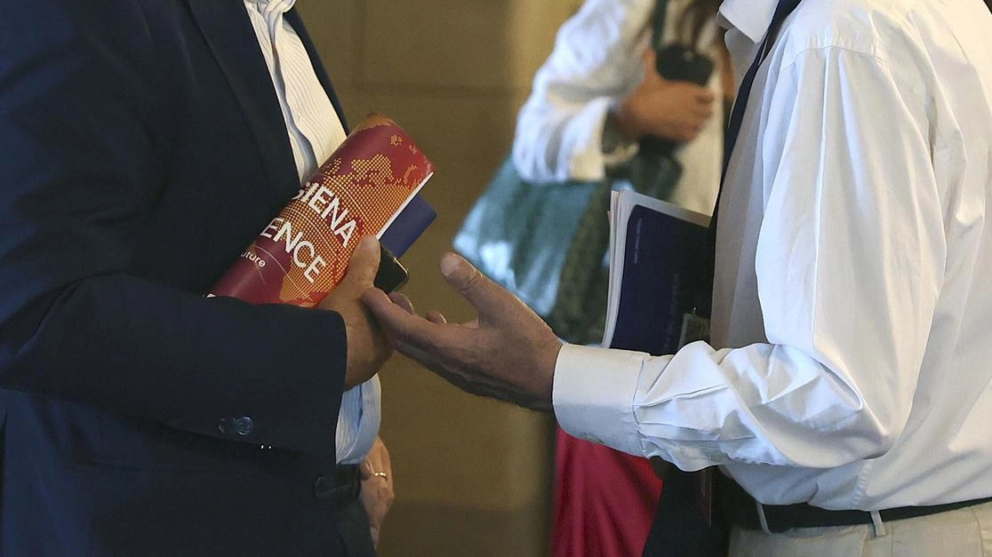 Cala il sipario sulla ’tre giorni’, che ha visto protagonisti politici, economisti, accademici e studenti universitari