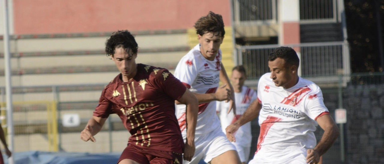 Serie "D» - L’amichevole. Il Tau ferma il Grosseto con Nottoli e Pietro Carcani