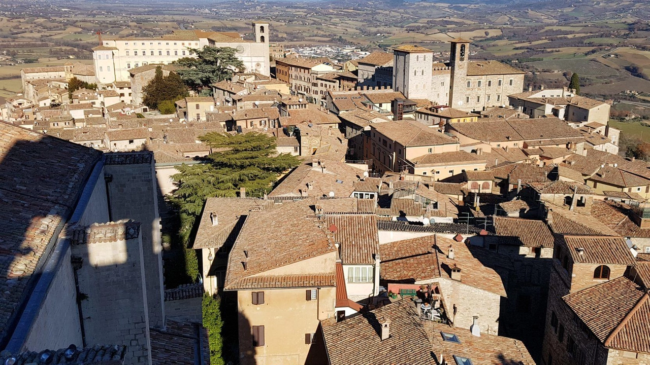 L’iniziativa è. promossa dall’associazione “Mi Fido di Te“, dalla rete dei Centri Dca dell’Umbria della Asl 1 e dall’associazione Vega L’iniziativa è. promossa dall’associazione “Mi Fido di Te“, dalla rete dei Centri Dca dell’Umbria della Asl 1 e dall’associazione Vega