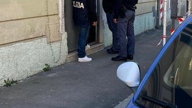 GROSSETO La polizia amministrativa di Grosseto ha notificato al titolare il provvedimento emanato dal questore per lòa sospensione dell’attività - per... GROSSETO La polizia amministrativa di Grosseto ha notificato al titolare il provvedimento emanato dal questore per lòa sospensione dell’attività - per...