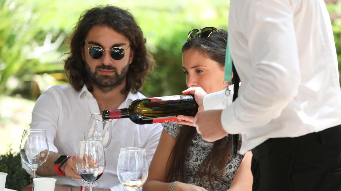 E’ allarme fra i produttori di vino: "Con questi dazi, bicchieri vuoti" E’ allarme fra i produttori di vino: "Con questi dazi, bicchieri vuoti"