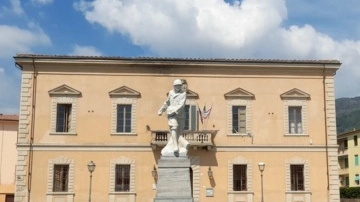 Piazza Garibaldi a Calci, sede della rassegna Piazza Garibaldi a Calci, sede della rassegna