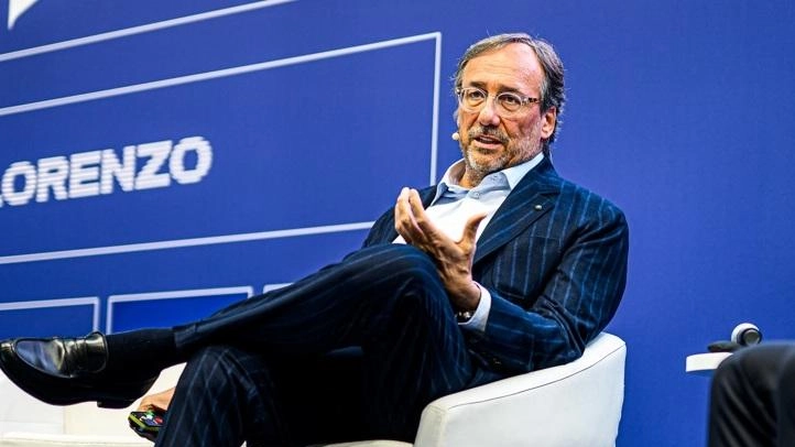 Presentato il progetto per la propulsione a metanolo verde che consentirà di ridurre le emissioni in navigazione fino al 70 per cento. Presentato il progetto per la propulsione a metanolo verde che consentirà di ridurre le emissioni in navigazione fino al 70 per cento.