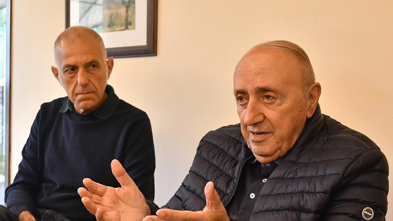Il nuovo periodico "Montecatini Città Futura" diretto da Vasco Ferretti presenta progetti e contributi per valorizzare il patrimonio artistico e culturale della città, con focus su iniziative di marketing e proposte per uscire dalla crisi degli alberghi. Inoltre, si ricorda l'importante figura dell'ingegner Ennio Gori e si evidenzia il supporto di montecatinesi di successo per il rilancio di Montecatini Terme. Il nuovo periodico "Montecatini Città Futura" diretto da Vasco Ferretti presenta progetti e contributi per valorizzare il patrimonio artistico e culturale della città, con focus su iniziative di marketing e proposte per uscire dalla crisi degli alberghi. Inoltre, si ricorda l'importante figura dell'ingegner Ennio Gori e si evidenzia il supporto di montecatinesi di successo per il rilancio di Montecatini Terme.