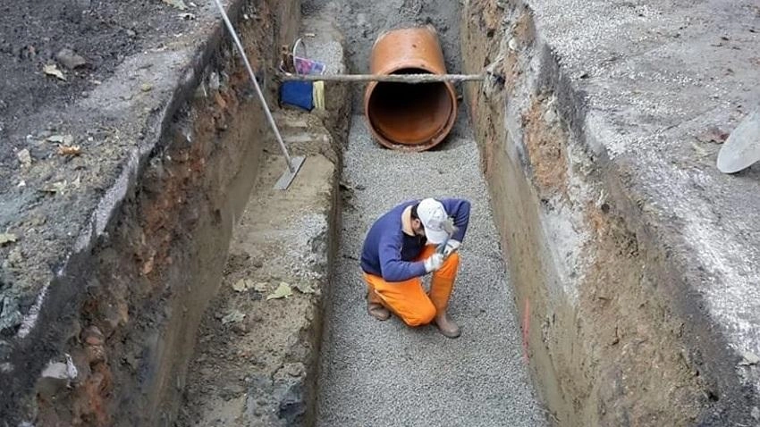 L’installazione di una nuova rete fognaria. Nuovo sopralluogo del sindaco. Prestanti con i tecnici di Publiacqua al cantiere su via Carmignanese L’installazione di una nuova rete fognaria. Nuovo sopralluogo del sindaco. Prestanti con i tecnici di Publiacqua al cantiere su via Carmignanese