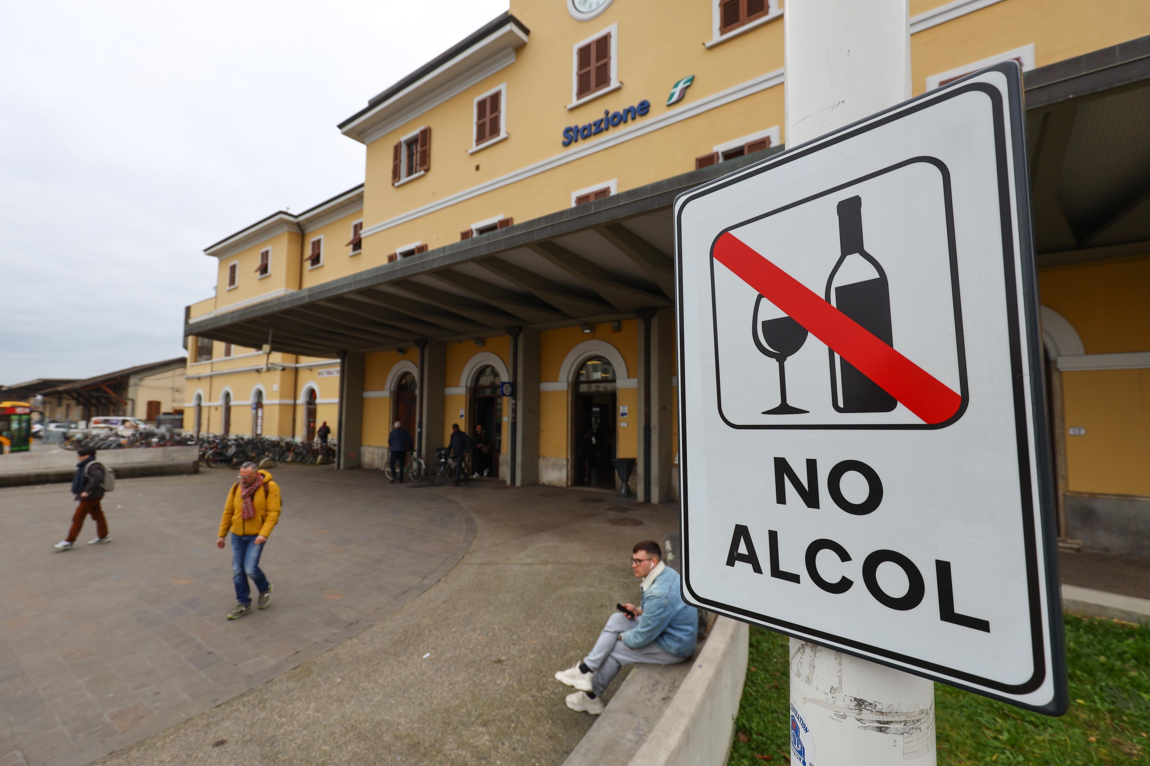 Un’estate senza alcool. Restano le ordinanze anti degrado e stretta sui negozi di alimentari