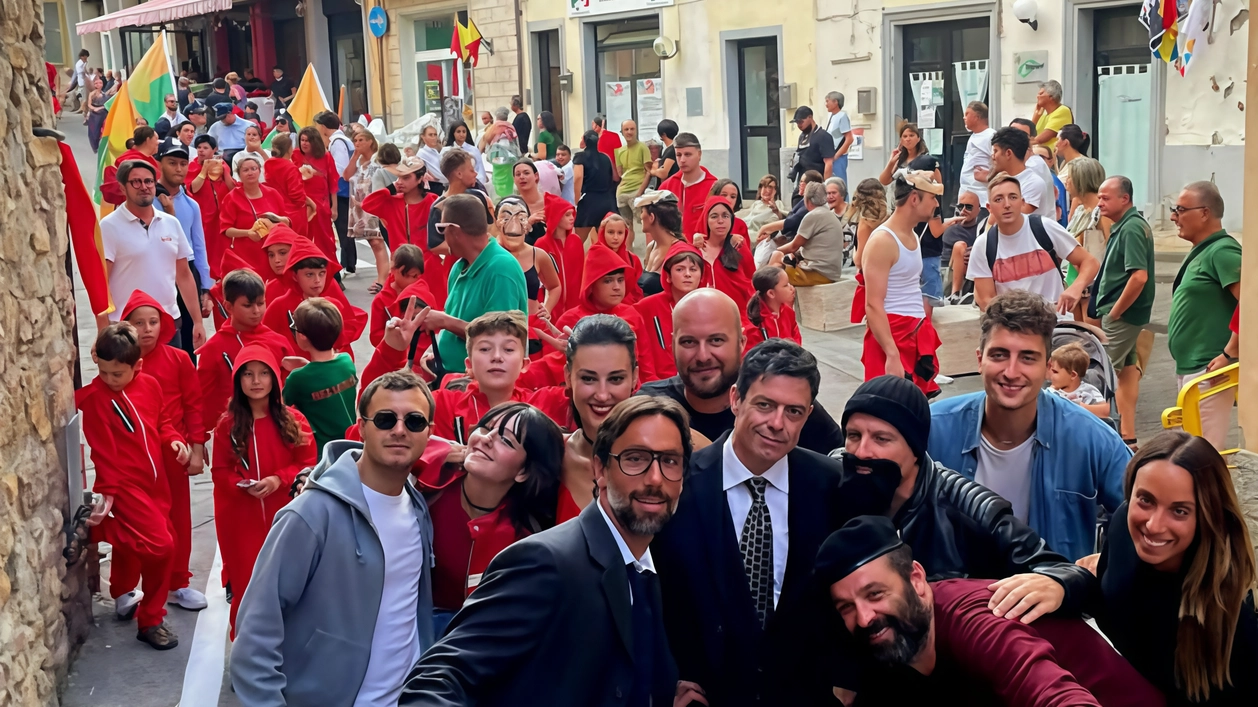 Una grande festa a Gambassi Terme per l’edizione del Palio delle Contrade del 2024 che è stata disputata nello scorso fine settimana Una grande festa a Gambassi Terme per l’edizione del Palio delle Contrade del 2024 che è stata disputata nello scorso fine settimana