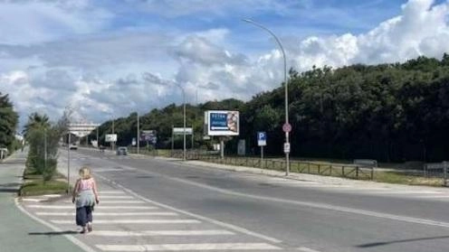 Il tratto di. viale a mare interessato dai lavori sarà da piazza IV Novembre al ponte sul fosso Motrone Il tratto di. viale a mare interessato dai lavori sarà da piazza IV Novembre al ponte sul fosso Motrone