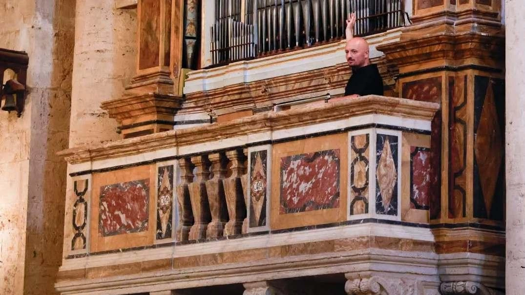 La direttrice artistica illustra lo spirito del progetto che valorizza un’eredità storica preziosa . La direttrice artistica illustra lo spirito del progetto che valorizza un’eredità storica preziosa .