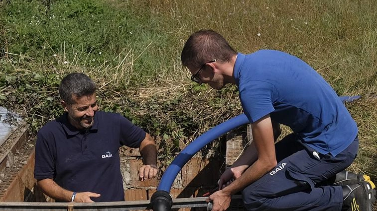 I tecnici di Gaia al lavoro nei giorni scorsi