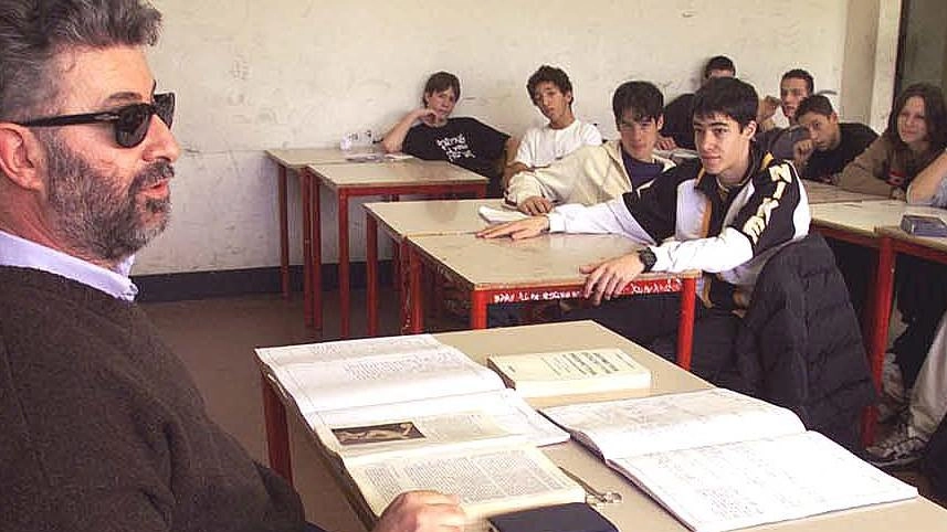 Tra battaglie legali sul concorso riservato per presidi e assegnazione delle supplenze per i docenti, i sindacati annunciano un inizio d’anno scolastico in salita Tra battaglie legali sul concorso riservato per presidi e assegnazione delle supplenze per i docenti, i sindacati annunciano un inizio d’anno scolastico in salita