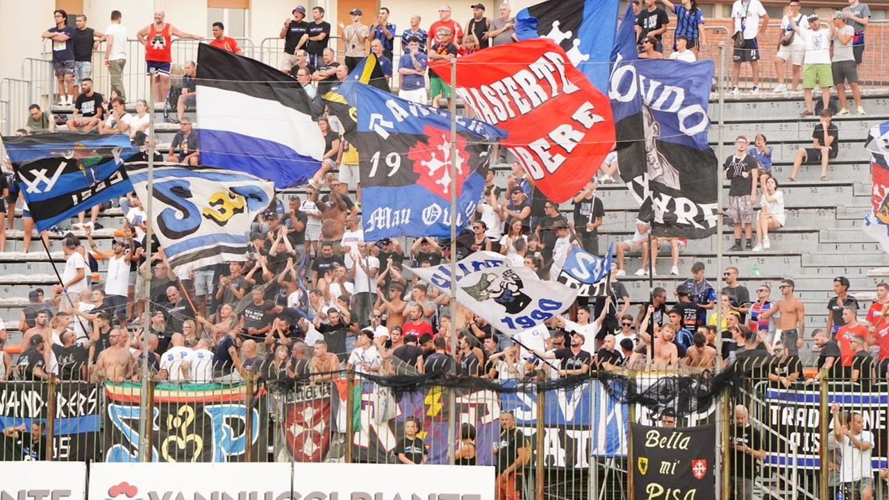 Al "Melani" con oltre 600 tifosi pisani anche patròn Knaster, il presidente Corrado e, in tribuna, l’ex vicesindaco Latrofa. Gilardino rimaneggia in parte la formazione. La Pistoiese accorcia su rigore con Pinzauti. Scuffet al posto di Semper (in tribuna). Al "Melani" con oltre 600 tifosi pisani anche patròn Knaster, il presidente Corrado e, in tribuna, l’ex vicesindaco Latrofa. Gilardino rimaneggia in parte la formazione. La Pistoiese accorcia su rigore con Pinzauti. Scuffet al posto di Semper (in tribuna).