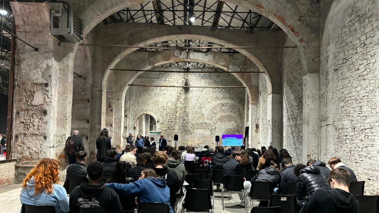 Legacoop Toscana premia 8 studenti dell'Ateneo di Firenze Legacoop Toscana premia 8 studenti dell'Ateneo di Firenze