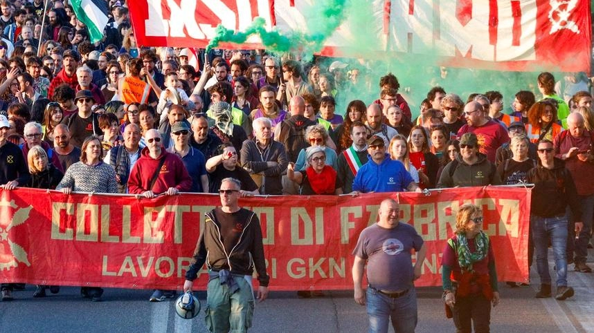 Una delle ultime manifestazioni promosse dal Collettivo di Fabbrica Una delle ultime manifestazioni promosse dal Collettivo di Fabbrica