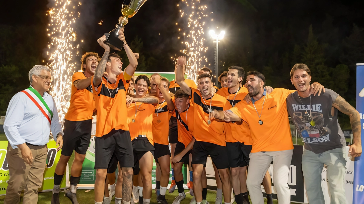 Il Bagno Adele/Cinquini Costruzioni festeggia la vittoria Il Bagno Adele/Cinquini Costruzioni festeggia la vittoria