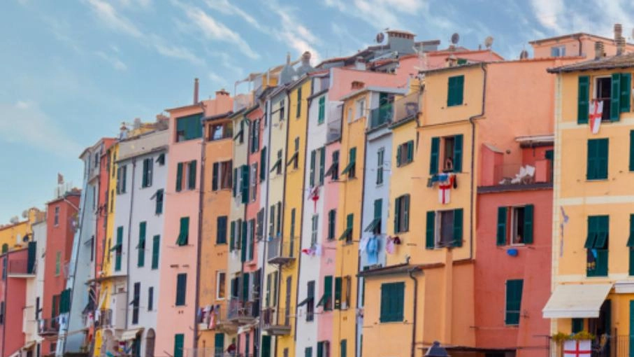 Le case color pastello di Porto Venere Le case color pastello di Porto Venere