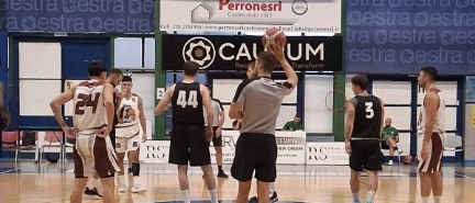 Dopo l'amichevole con Empoli la Scuola Basket Arezzo si presenta alla città